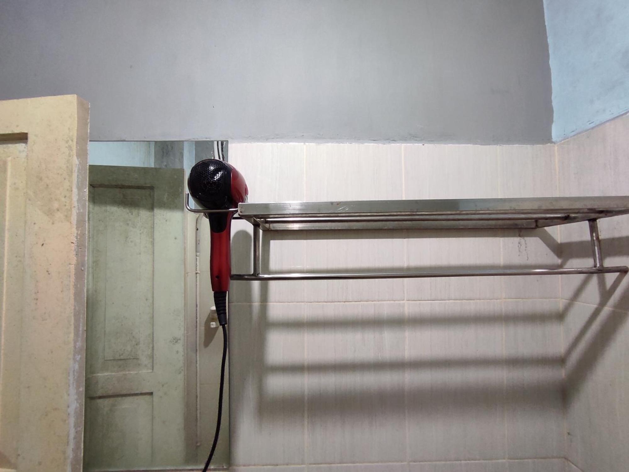 Oyo 93411 Syariah Hotel Tomborang Karema Zewnętrze zdjęcie